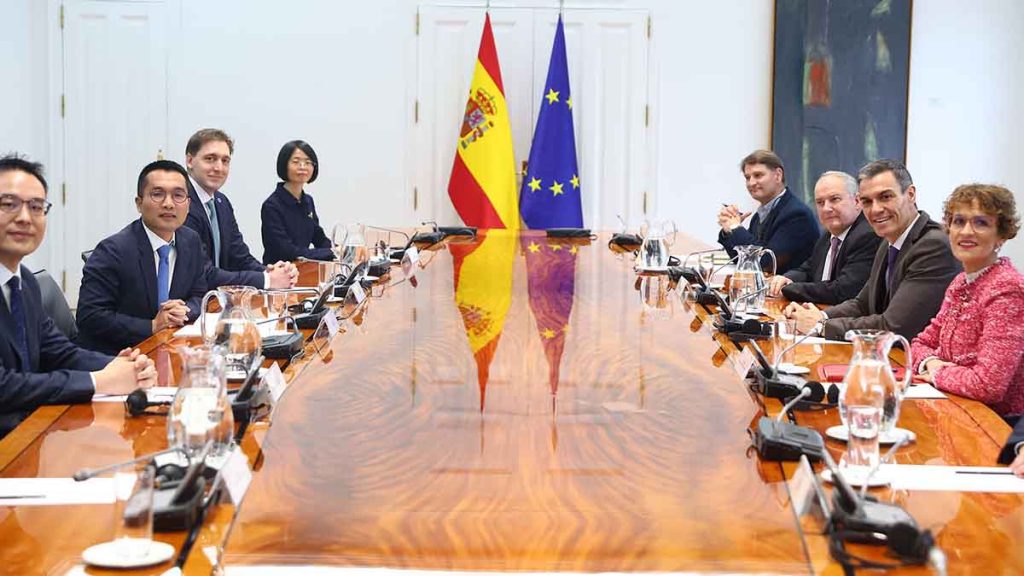 Navarra atraerá una inversión china de 400 millones para producir baterías de almacenamiento