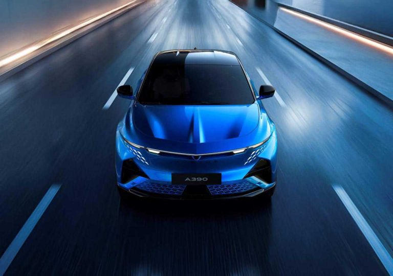 Alpine A390, un coche deportivo que lleva una sorpresa escondida