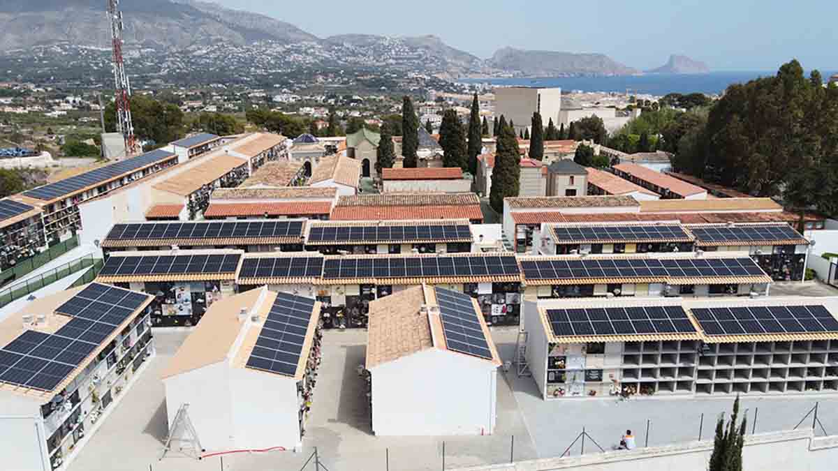 Altea convierte su comunidad energética de autoconsumo colectivo en un modelo local con retorno social