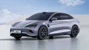BYD Seal 07 EV 705 km de autonomía para desafiar al Volkswagen ID.7 en el segmento de las grandes berlinas eléctricas