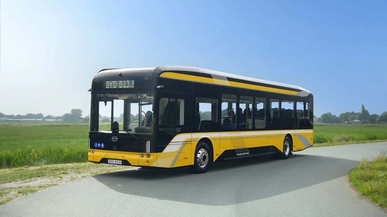 BYD desafía a la industria europea con la presentación de su nuevo autobús eléctrico en pleno corazón de Alemania