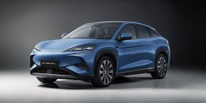 BYD presenta en París el Sealion 7, su nuevo coche eléctrico para Europa