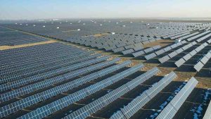 China añade 41,39 GW de energía solar en tres meses y consolida su liderazgo mundial