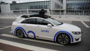 China frena la expansión del robotaxi tras el caos en Wuhan suspende nuevas licencias y refuerza el control sobre la conducción autónoma