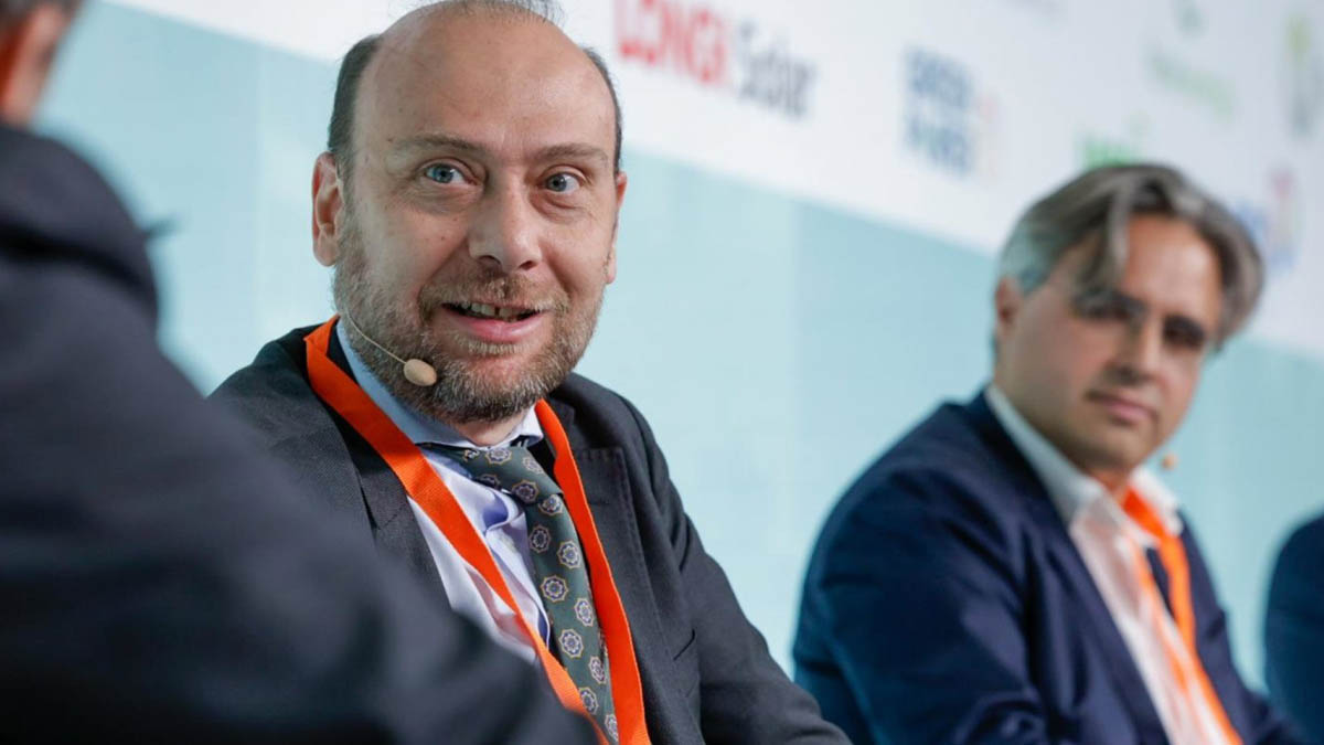 El Gobierno confía en reactivar el autoconsumo con un nuevo decreto este verano y un giro hacia el almacenamiento distribuido