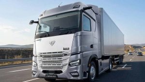 El camión eléctrico chino que inquieta a Europa 500 km de autonomía y carga de hasta 660 kW