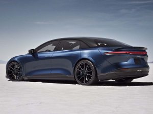 El coche eléctrico de más de 1.000 CV que alcanza los 330 km hora llega a Europa