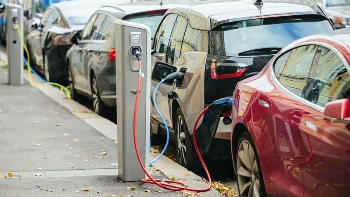 Europa ya cuenta con más de un millón de puntos de recarga públicos