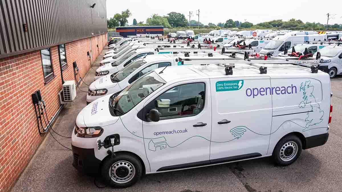 La empresa británica encargada de la infraestructura de telecomunicaciones ya dispone de 7.000 furgonetas eléctricas