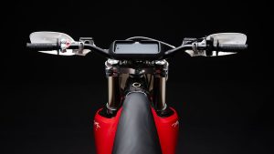 La nueva Stark VARG MX es la moto eléctrica de motocross más avanzada del mundo y se fabrica en España