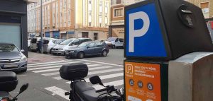 La zona azul de Pamplona es gratis para los coches eléctricos
