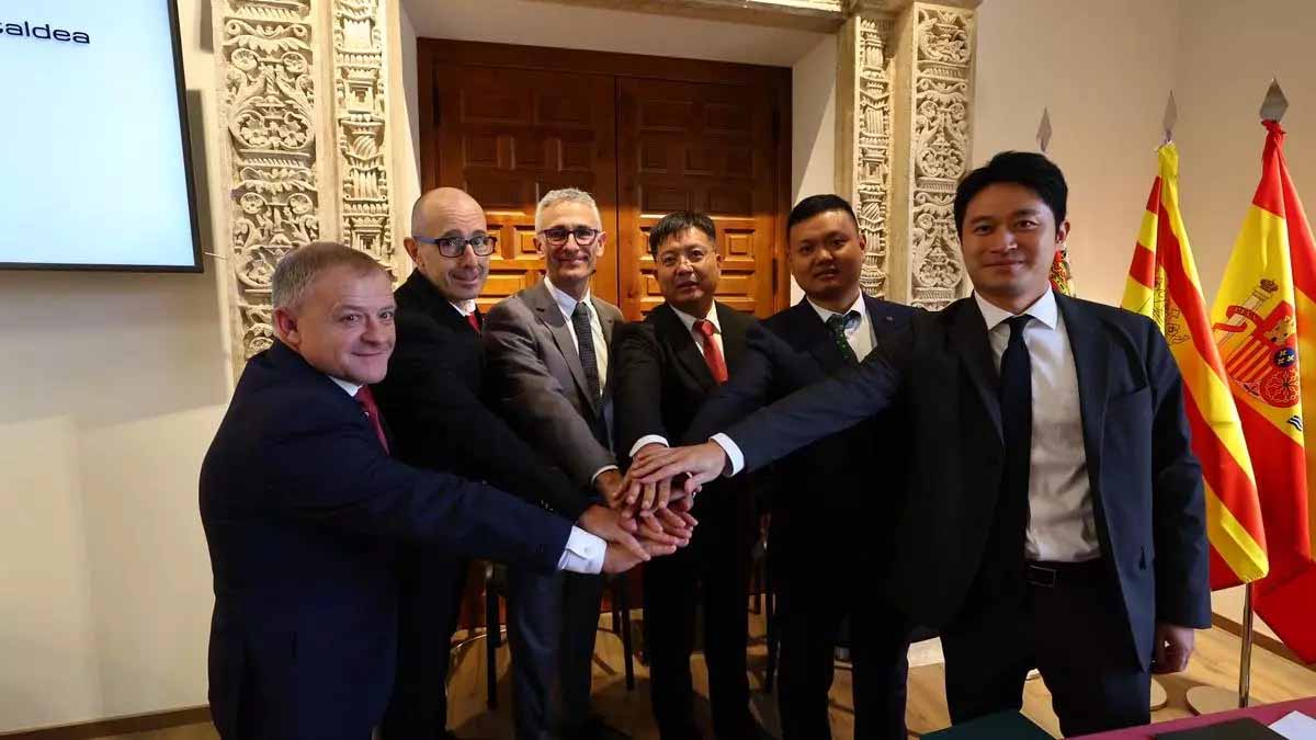 Leapmotor confirma que fabricará cuatro modelos de coches eléctricos en la planta de Stellantis en Zaragoza