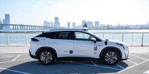 Los taxis sin conductor ya son una realidad en Abu Dhabi