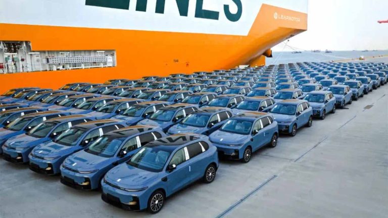 Más de 9.000 Leapmotor B10 ya navegan rumbo a Europa y llegarán a los concesionarios a partir del 8 de septiembre