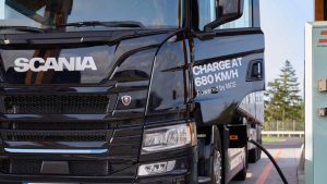 Scania presenta la carga bidireccional V2G para camiones eléctricos a 750 kW