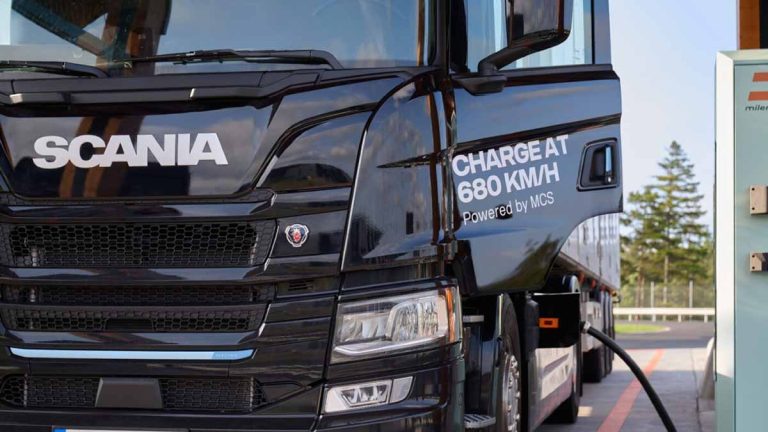 Scania presenta la carga bidireccional V2G para camiones eléctricos a 750 kW