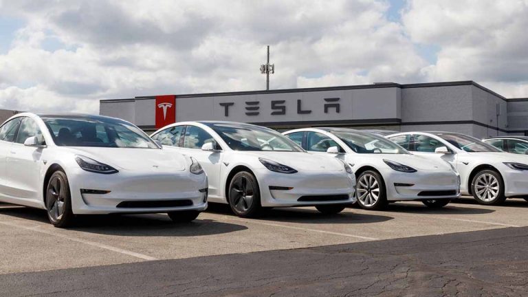 Tesla arranca 2026 con más estabilidad que crecimiento mientras el negocio se desplaza más allá del coche