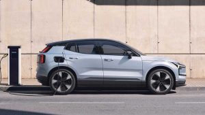 Volvo manda a revisión el EX30 en Reino Unido por problemas en la batería de ciertas unidades
