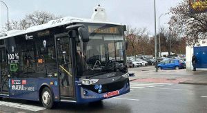 Ya circula por Madrid el primer autobús urbano sin conductor