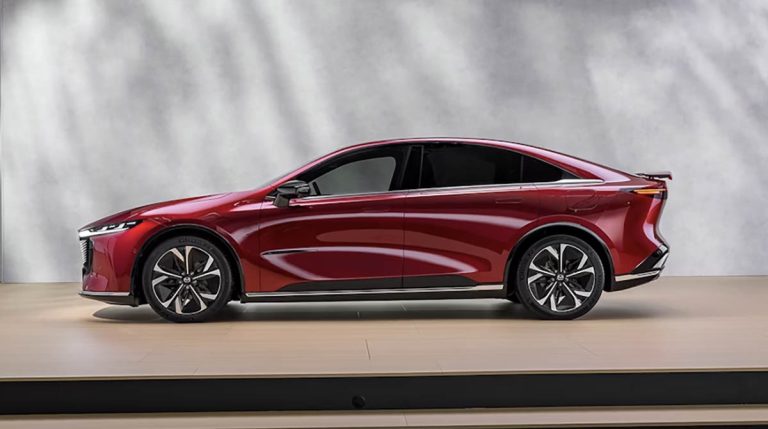 Ya puedes comprar el nuevo Mazda eléctrico con un descuento de lanzamiento de 4000 euros