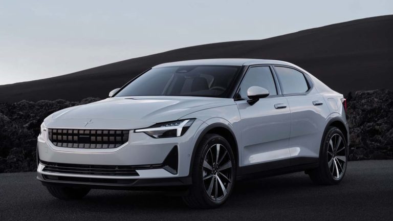 Un Polestar 2 de segunda mano de 2023 con veinti dos mil kilómetros
