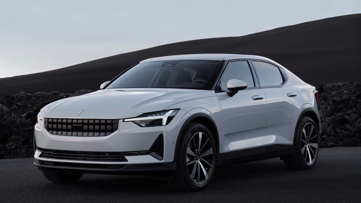 Un Polestar 2 de segunda mano de 2023 con veinti dos mil kilómetros